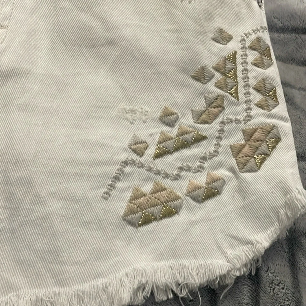 Free People Crème Denim Shorts Size 28 - Picture 4 of 7